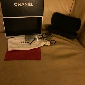 Authentic Pre-Owned Chanel Black/Gray 4017 sunglasses
